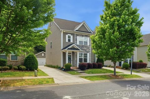 8737 Aspinwall Drive active home in Brookline, Charlotte, NC
