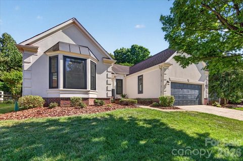 2843 Redfield Drive