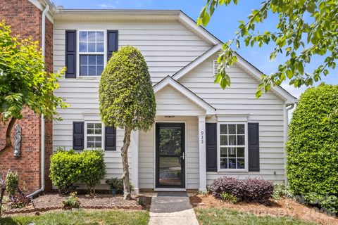 935 Heritage Parkway sold townhome in Sheffield Pointe, Fort Mill, SC