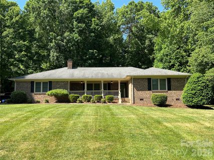 239 Hickory Lane Drive sold home in Hickory Lane, Mount Holly, NC