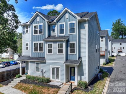 2405 Via Del Conte Alley active home in Windsor Park, Charlotte, NC