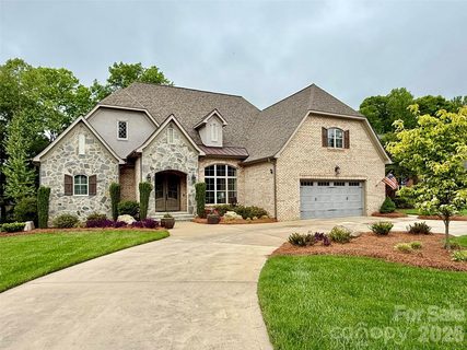 4025 Foxes Trail active home in Cramer Mountain, Cramerton, NC