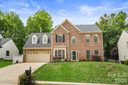15816 Gathering Oaks Drive sold home in Huntersville, SC
