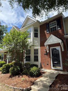 624 Gelderland Drive sold home in Arlington Downs, Matthews, NC