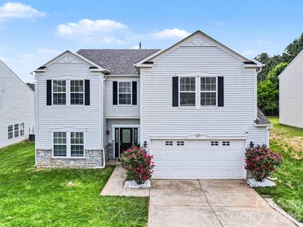 3425 Pikes Peak Drive active home in Crowders View, Gastonia, NC