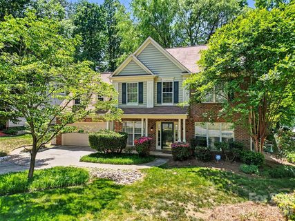 15817 Prestwoods Lane active home in Wynfield Forest, Huntersville, NC