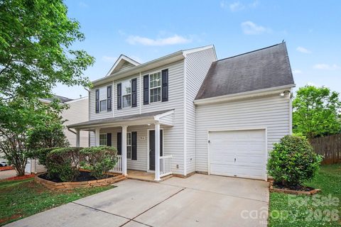 7916 Mcgarry Trail active home in Hathaway Hills, Charlotte, NC