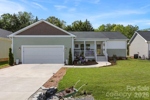 143 Beechnut Drive active home in Riverwind, Hendersonville, NC