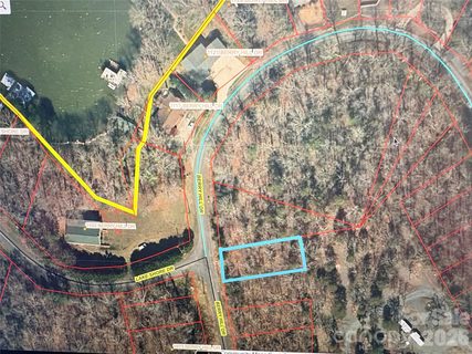 000 Berry Hill Drive active lot in Tillery Beach, Norwood, NC
