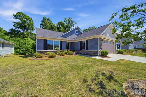 4507 Hunton Dale Road pending home in Hunton Forest, Concord, NC