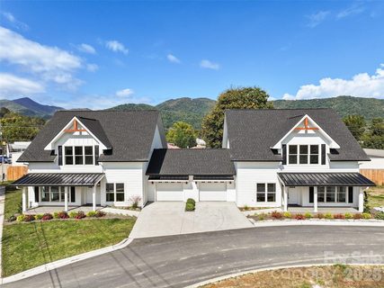 Homes in Magnolia Village, Waynesville