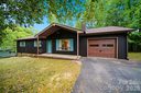 9197 Apache Drive sold home in Hickory, SC