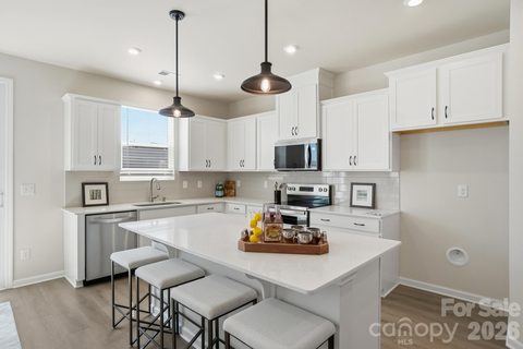 7025 Cerris Drive pending townhome in Cheyney, Charlotte, NC