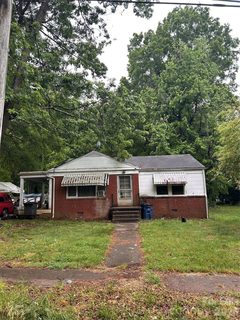 528 Woodlawn Drive sold home in Woodlawn, Statesville, NC