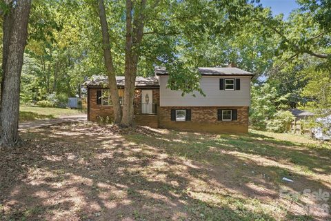 151 Redwood Lane active home in Oakley Park, Gastonia, NC