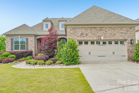 14503 Crest Court active home in Regency At Palisades, Charlotte, NC