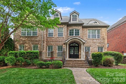 11215 Warfield Avenue active home in Vermillion, Huntersville, NC