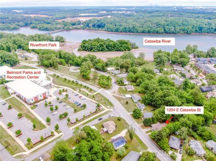 1204 E Catawba Street sold home in Aberfoyle, Belmont, NC