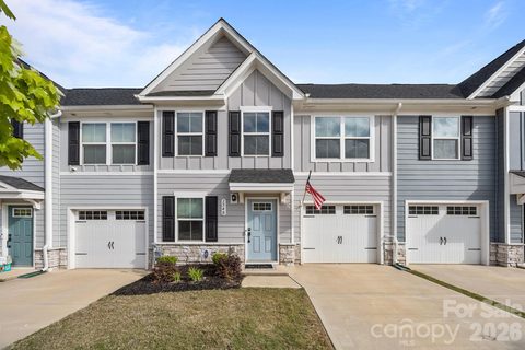 154 Stella Lane active home in Smith Village, Troutman, NC