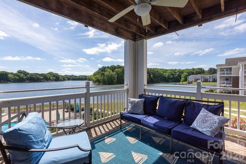 930 Jetton Street sold home in Spinnaker Point, Davidson, NC