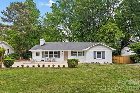 1915 Birchcrest Drive