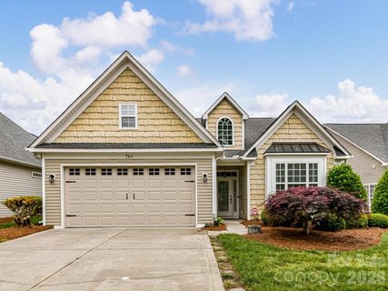 106 Broadleaf Loop sold home in The Village On Park, Mooresville, NC