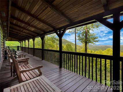 586 Tanglewood Lane