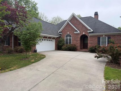 8 Split Creek Court sold home in High Vista Falls, Mills River, NC