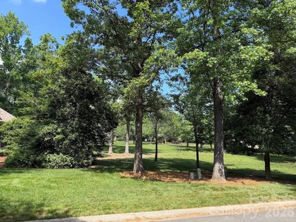 302 Millingport Lane active lot in Uwharrie Point, New London, NC