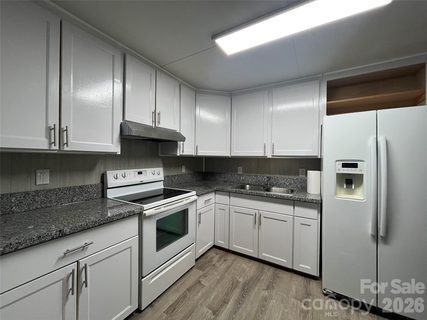 4723 Linden Street active home in College View, Columbia, SC