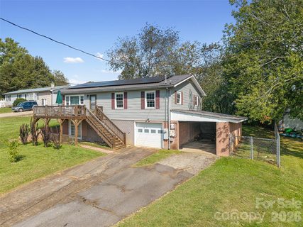 84 Candlelight Circle sold home in Green Acres, Clyde, NC