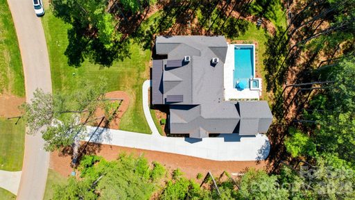 6223 Chimney Bluff Road active home in Riverchase Estates, Lancaster, SC
