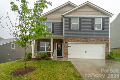 65 Valleywood Drive pending home in Valleywood Farms, Waynesville, NC