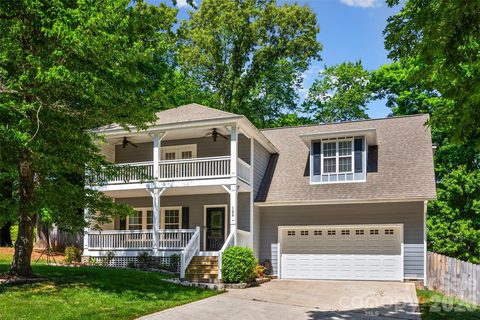 109 Fulton Farms Lane active home in Brookridge Shores, Mooresville, NC