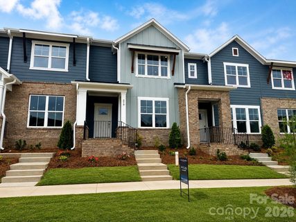 579 Cape Cod Way active townhome in Hardy Pond, Rock Hill, SC