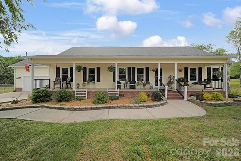 A home in Calabash Acres