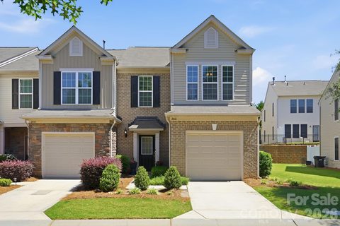 2441 Diplomat Lane