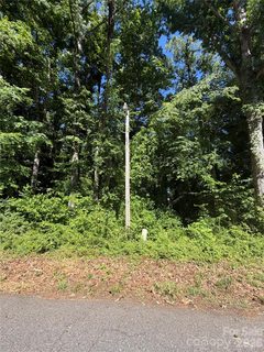 426 Florence Circle pending home in Mitchell Aire, Statesville, NC