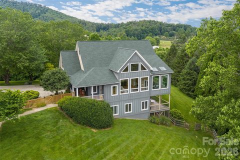 33 Bridle Path Drive active home in Horseshoe Ridge, Barnardsville, NC