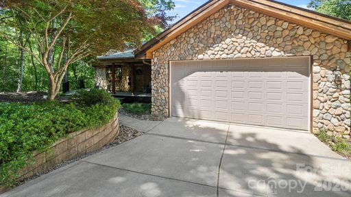 292 Point Carpenter Road sold home in Lakeview Landing, Fort Mill, SC