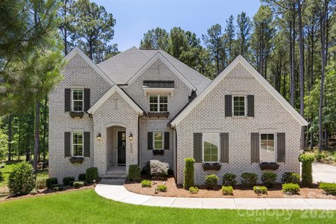 6039 Chimney Bluff Road active home in Riverchase Estates, Lancaster, SC
