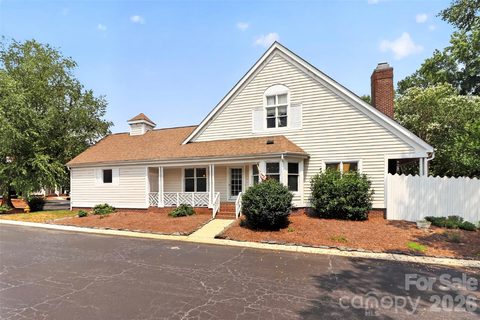 10316 Johns Towne Drive pending home in Johns Towne At Park Crossing, Charlotte, NC