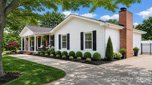 Homes in Cloverdale, Lenoir