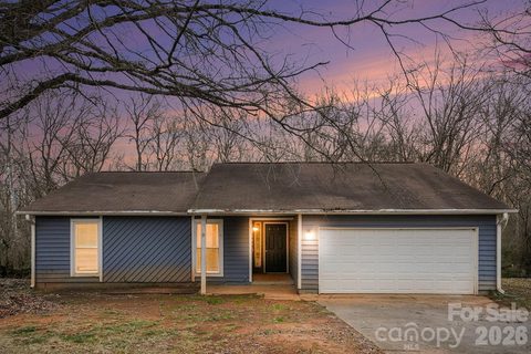 11513 Vista Haven Drive active home in Walden, Charlotte, NC