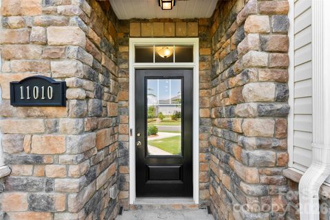 11010 Chalkbark Lane active townhome in Galloway Park, Charlotte, NC