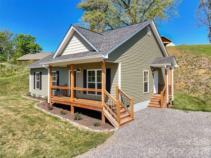 A home in Barefoot Ridge