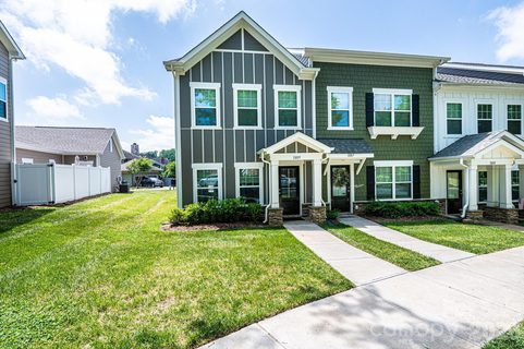 1809 Edgewater Drive pending home in Cline Village, Conover, NC