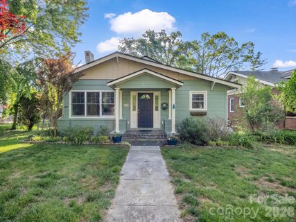 Homes in Druid Hills, Hendersonville