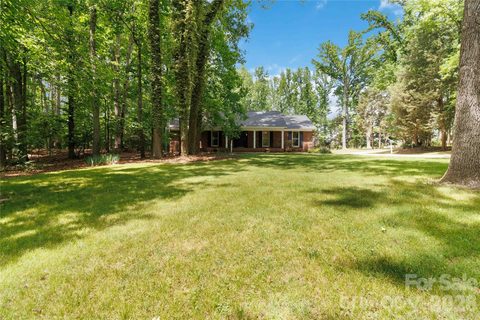 447 Partridge Place active home in Briar Patch, York, SC