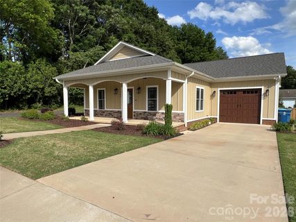 A home in Twelve Oaks